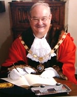 2006 Leslie Taylor